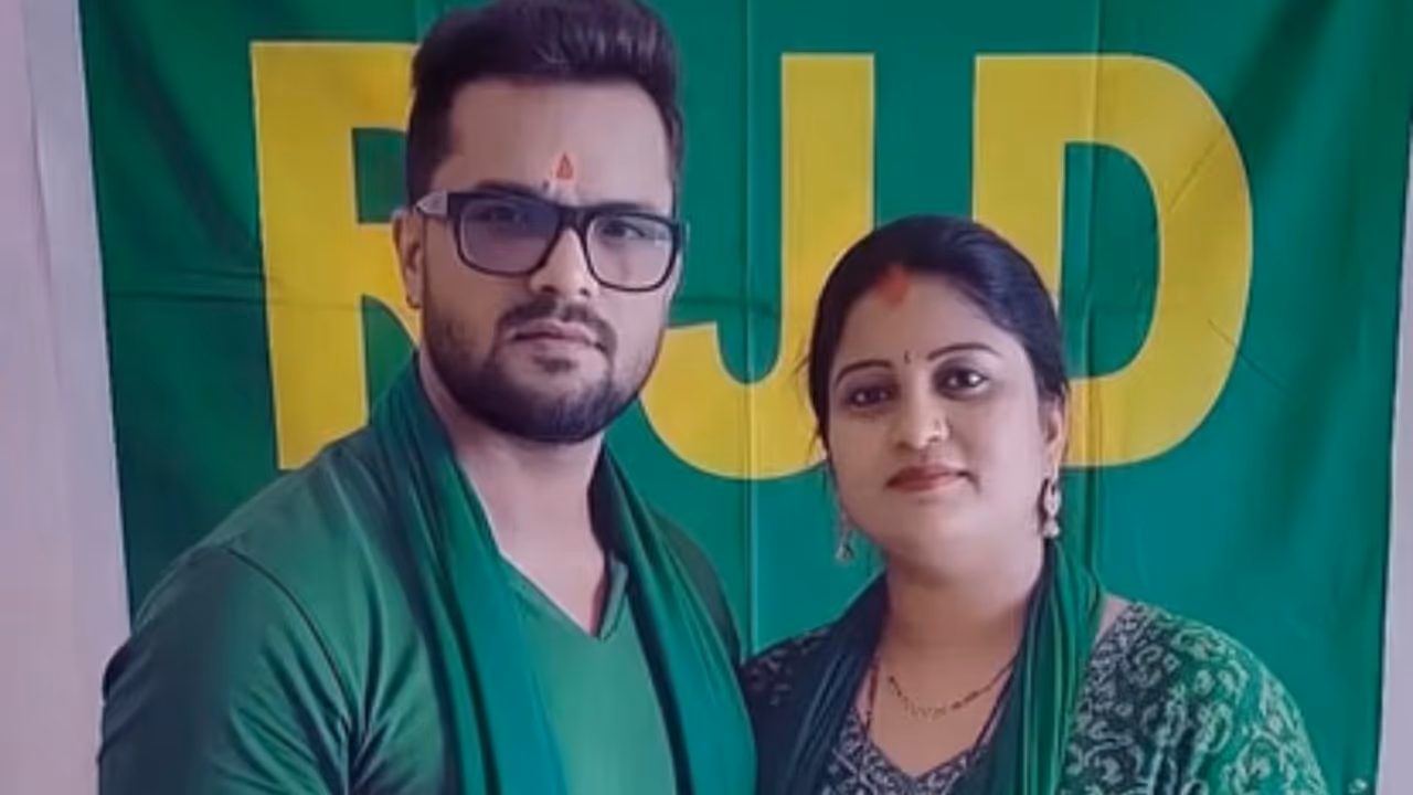 खेसारी लाल यादव और चन्दा देवी 