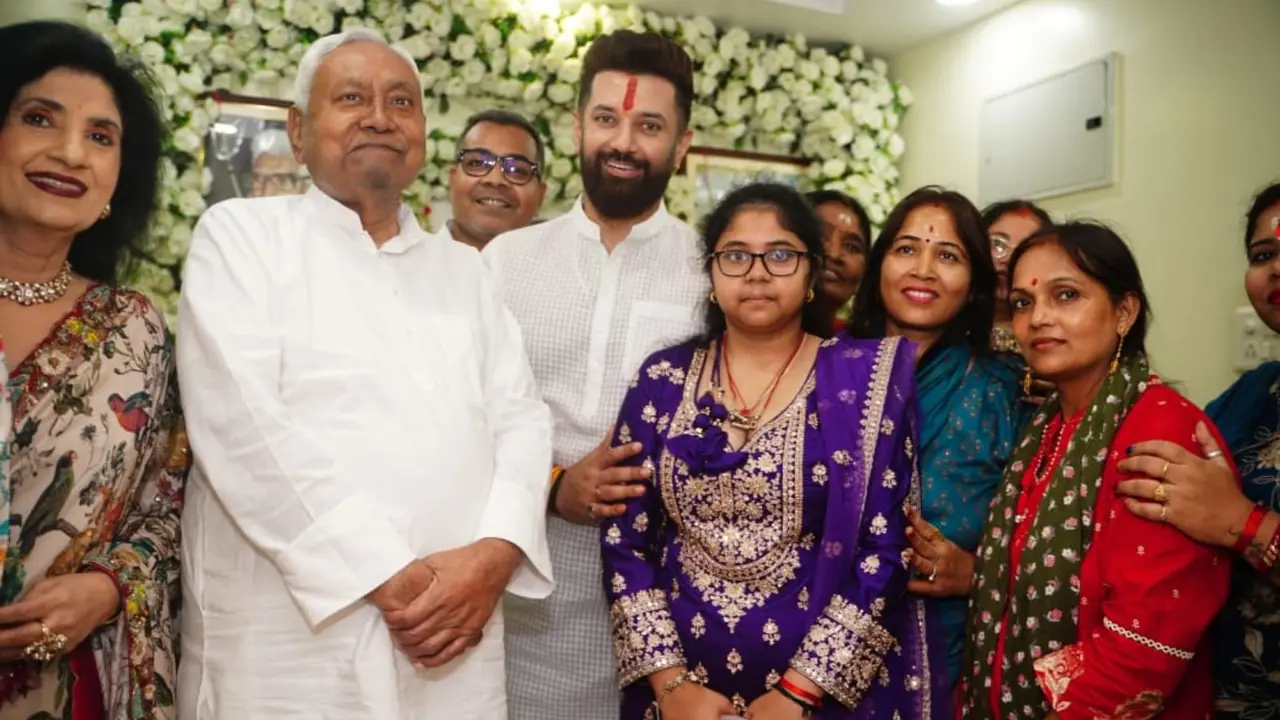 चिराग के आवास पर नीतीश 