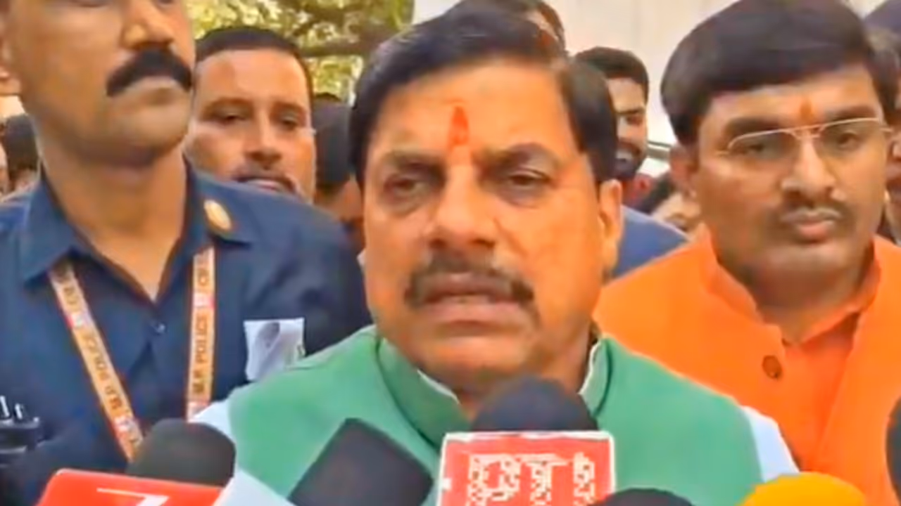 mp inspector ashish sharma martyr naxal operation cm mohan yadav support