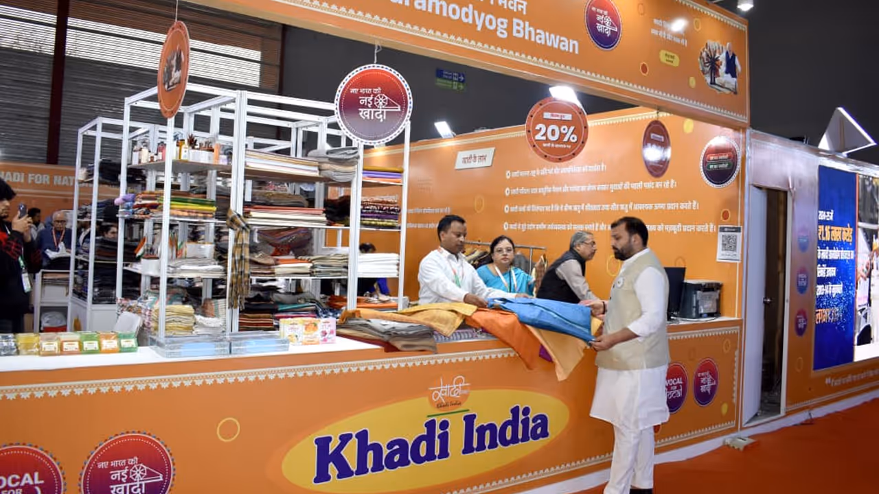 Khadi Mahotsav 2025 Lucknow Rakesh Sachan inauguration