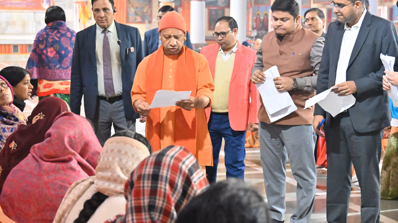 gorakhpur janta darshan CM Yogi Adityanath assurance