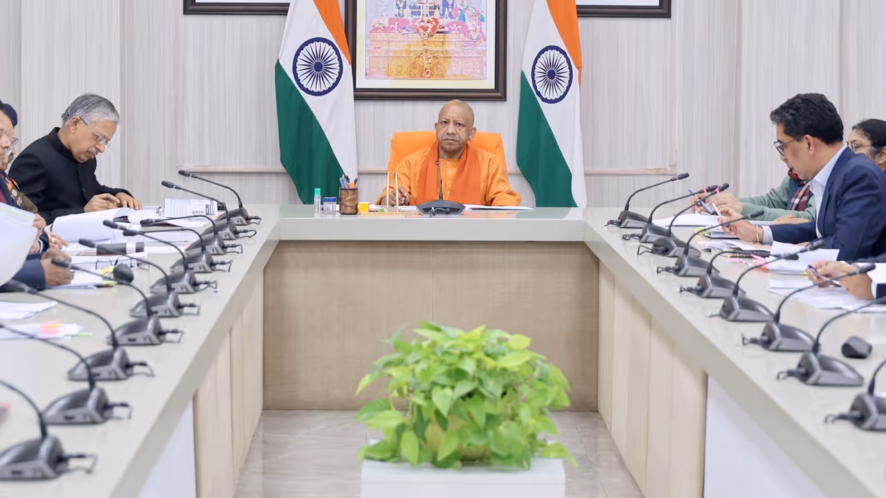 UP Scholarship Program Lucknow CM Yogi Adityanath honor students UP Scholarship Program Lucknow CM Yogi Adityanath honor students