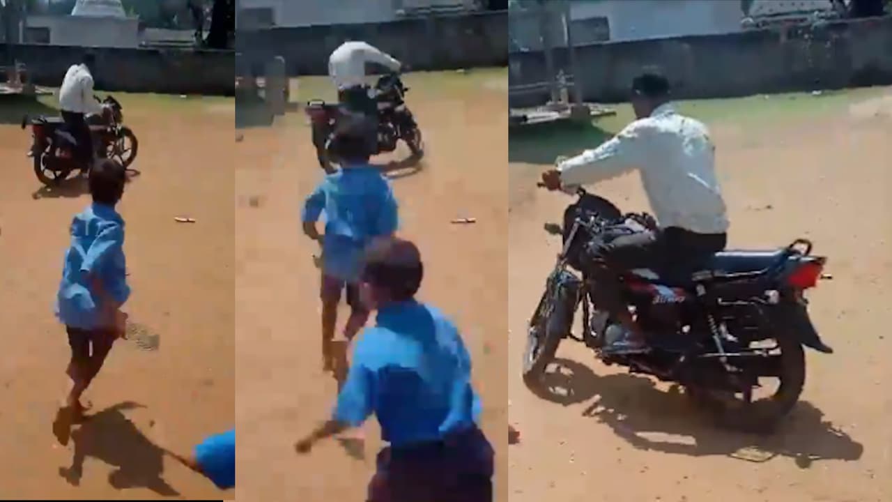 Students chased the teacher with shoes the video went viral on social media bsm Students chased the teacher with shoes the video went viral on social media bsm