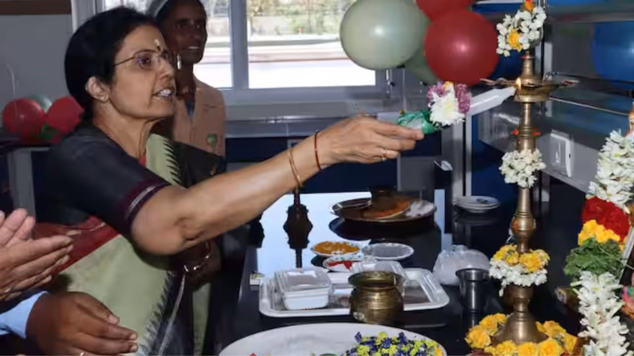 Nara Bhuvaneshwari (1)