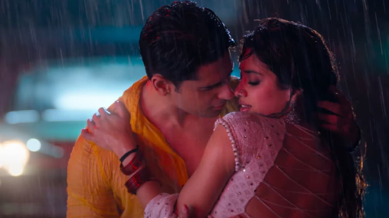 Jahnvi kapoor dance Jahnvi kapoor dance