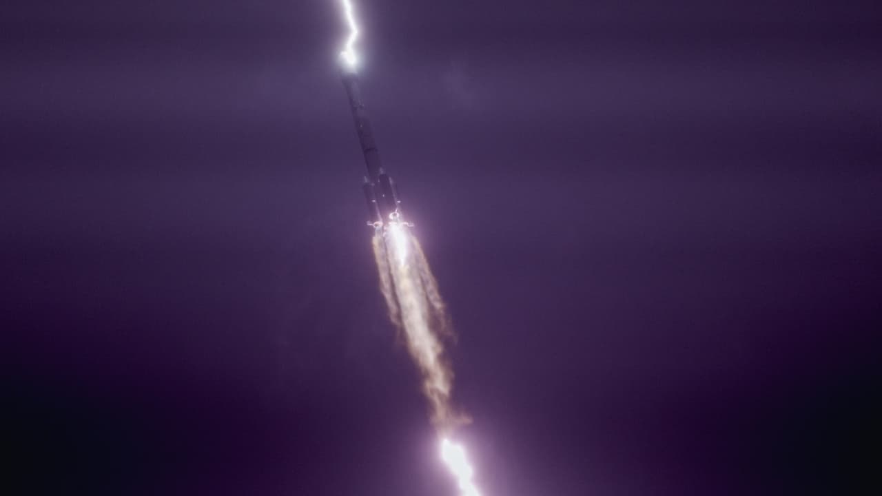 Lightning Strikes China's Long March 3B Rocket Lightning Strikes China's Long March 3B Rocket