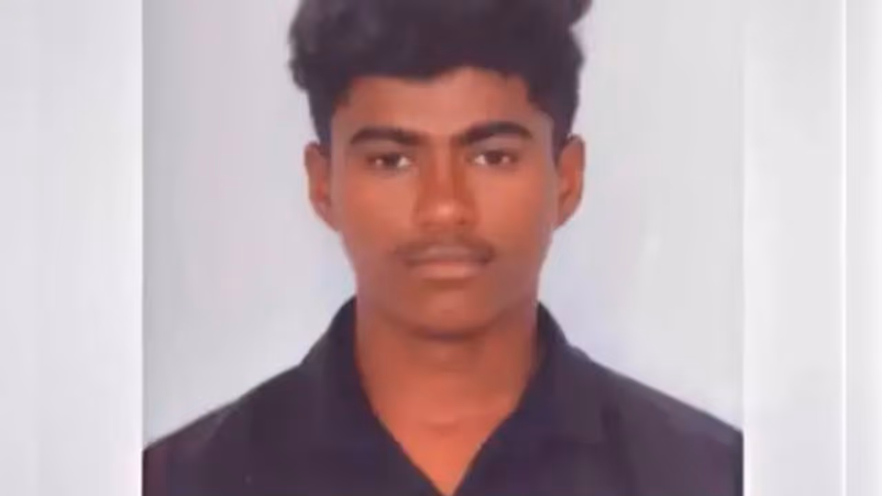 Telangana Teen Dies By Suicide After Losing Rs 1 Lakh In Online Betting Telangana Teen Dies By Suicide After Losing Rs 1 Lakh In Online Betting