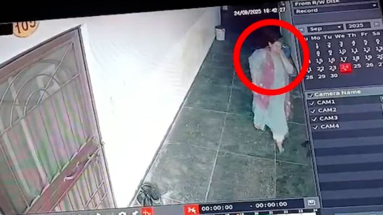 women DSP steals Money in Madhya pradesh 