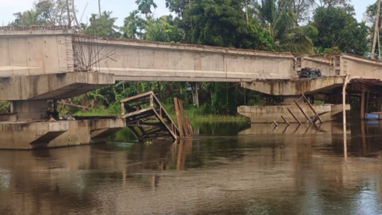 chennithala bridge collapse