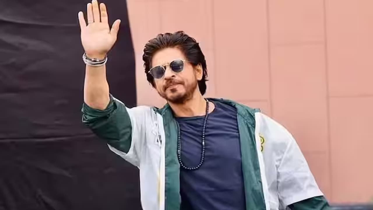 shahrukh khan pathaan strom srk shake box office 10 times with these films have a look KPJ