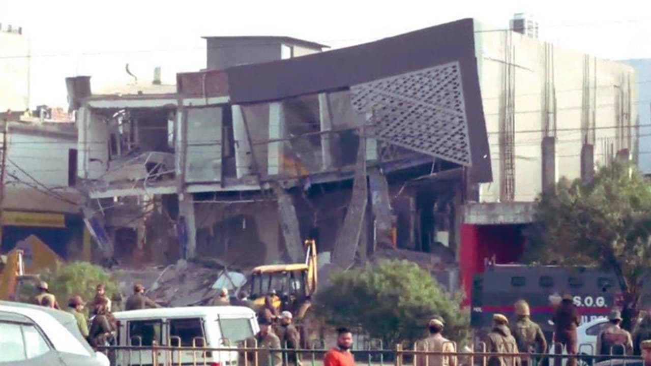 anti encroachment drive, anti encroachment drive Delhi, anti encroachment drive JK,Bulldozer, Modi government, भारत में बुलडोजर, बुलडोजर का डर anti encroachment drive, anti encroachment drive Delhi, anti encroachment drive JK,Bulldozer, Modi government, भारत में बुलडोजर, बुलडोजर का डर