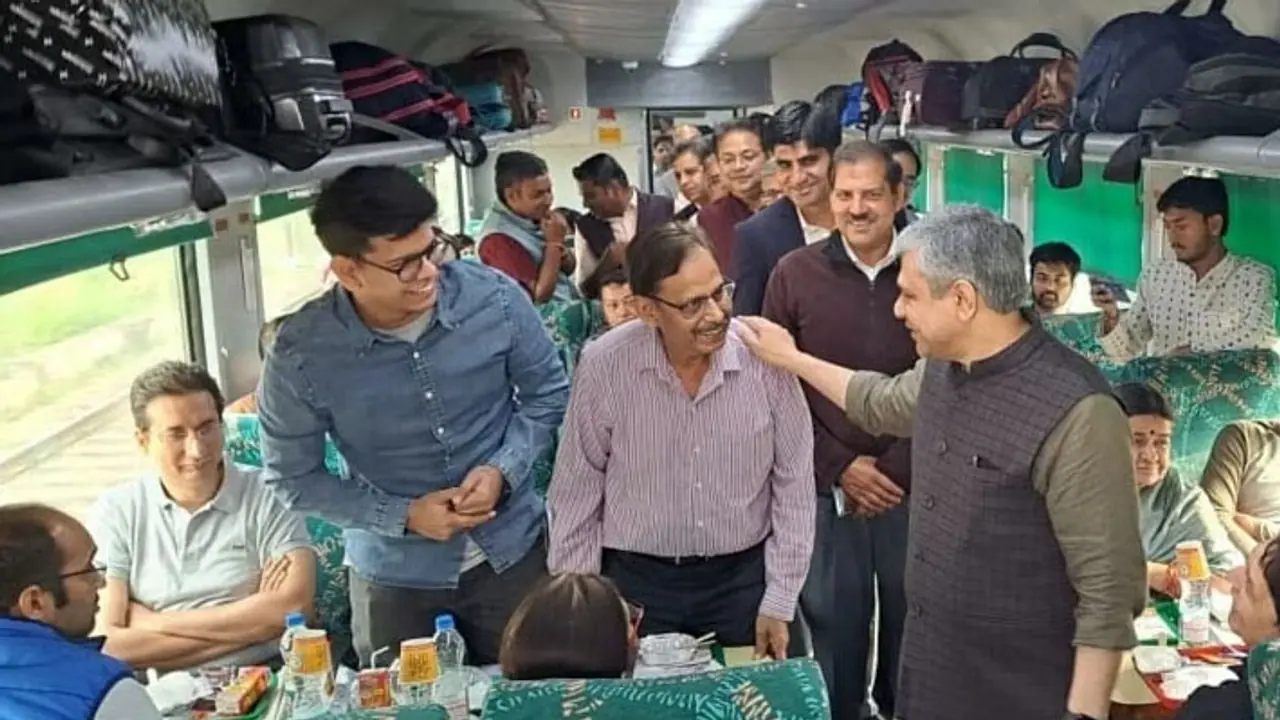 railways minister ashwini vaishnaw