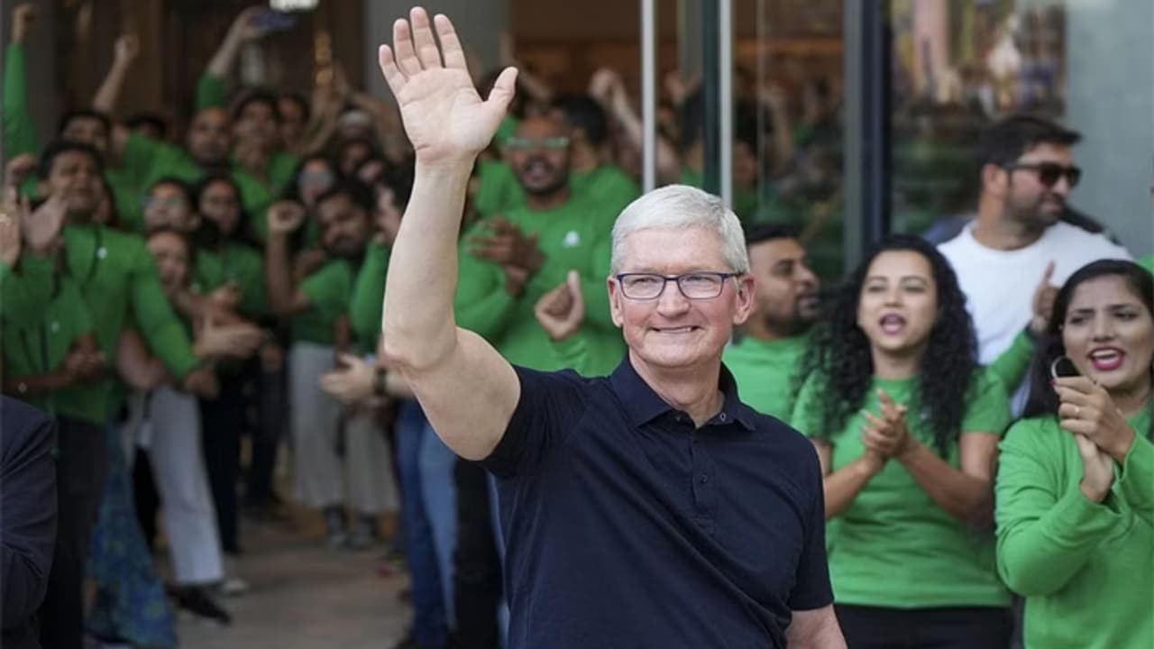 Apple Store Delhi Rent