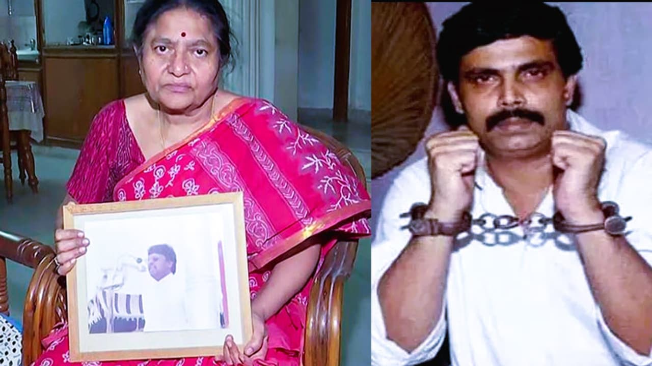 Bahubali leader of Bihar Anand Mohan 