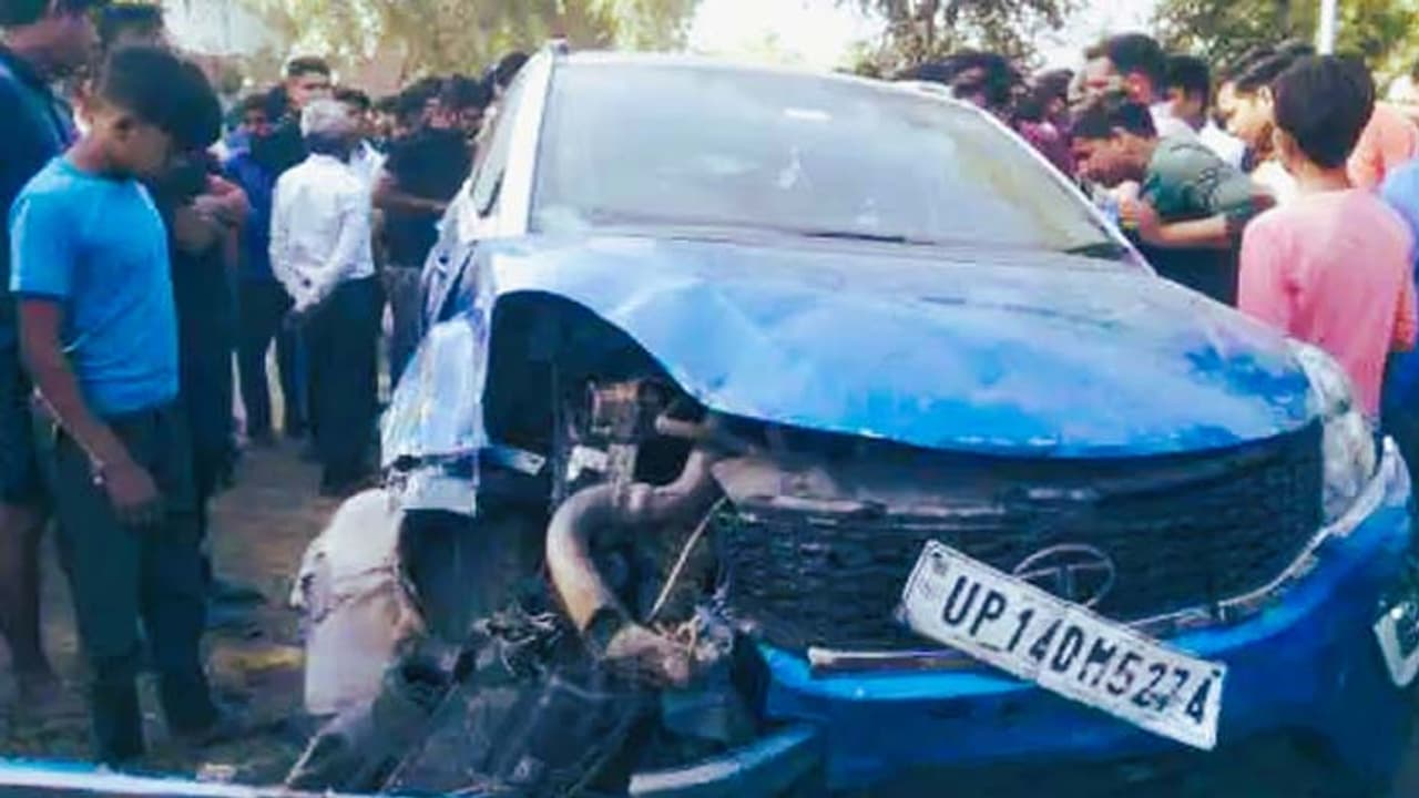 agra Road accident agra Road accident
