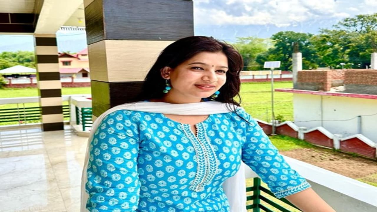 pcs oshin sharma1 pcs oshin sharma1