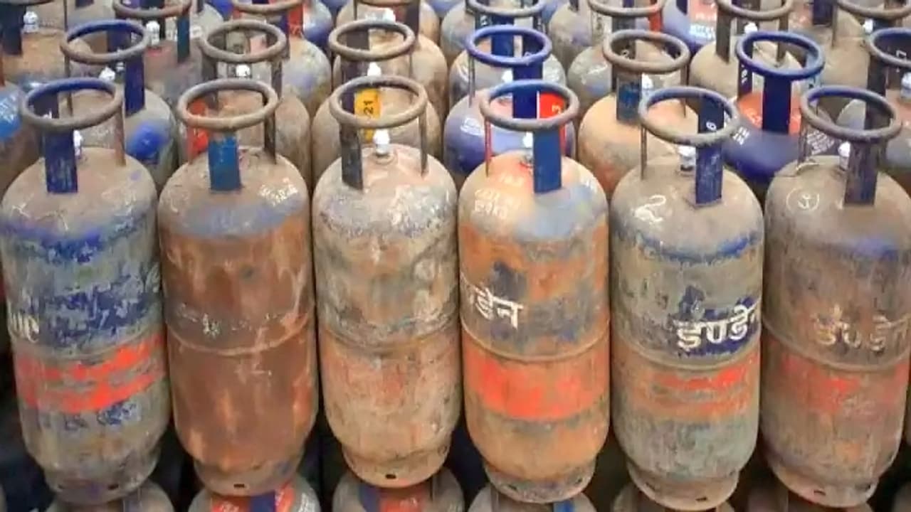 Commercial Gas Cylinder price in August 2023 Commercial Gas Cylinder price in August 2023