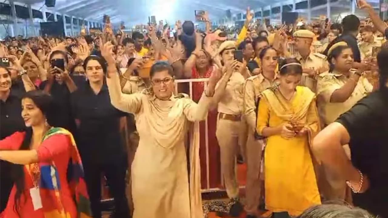 Pandit dhirendra shastri katha 