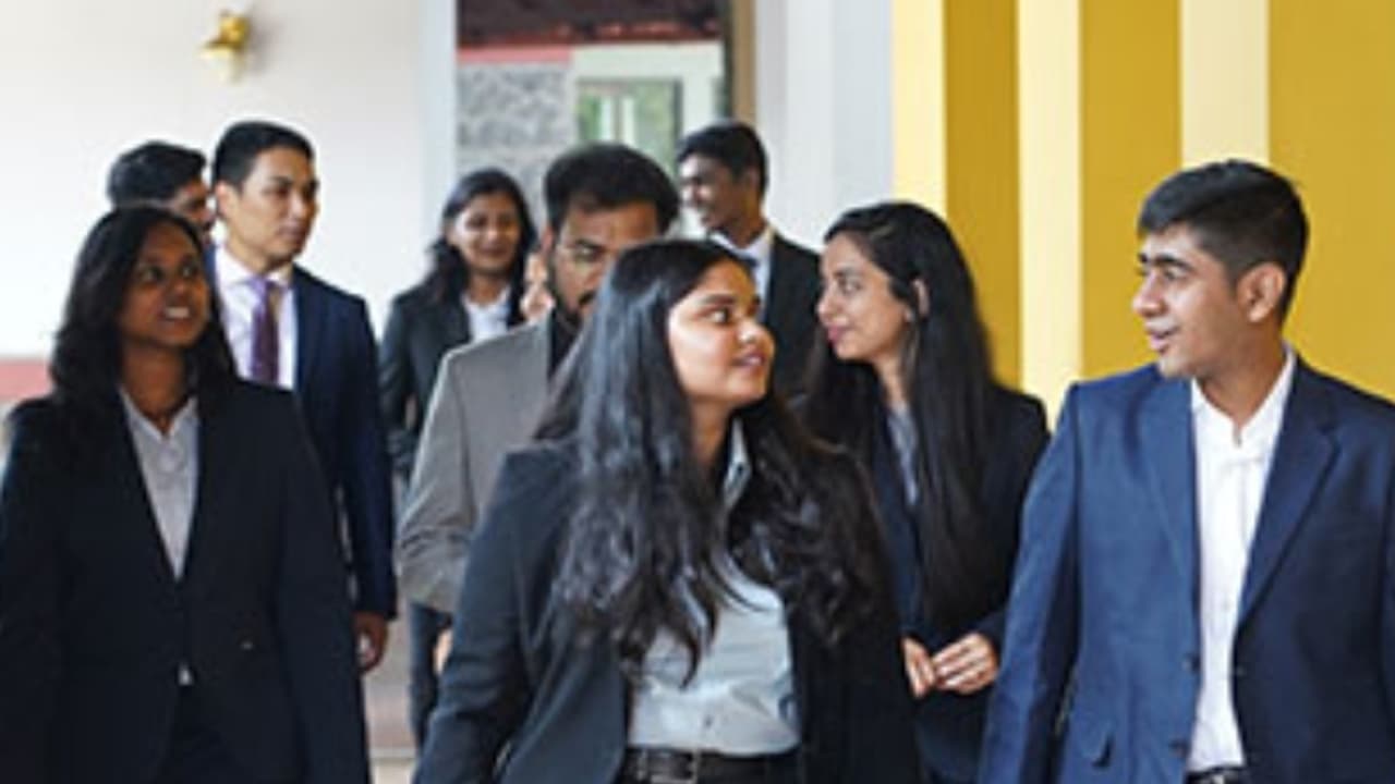 iim kozhikode executive post graduate programme in management iim kozhikode executive post graduate programme in management