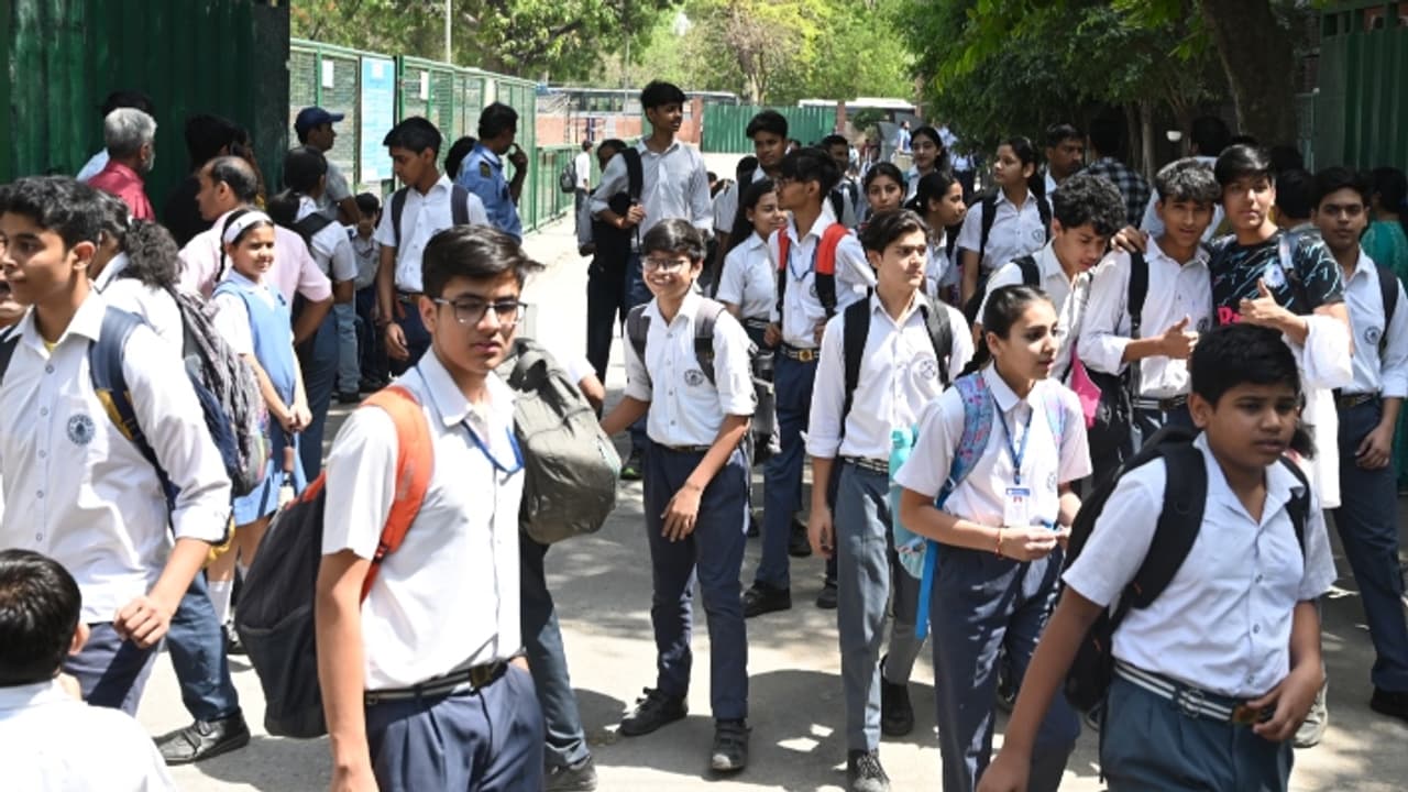 Kerala school bagless days every month