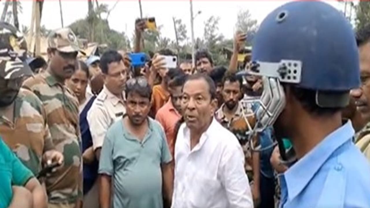 akhil giri akhil giri