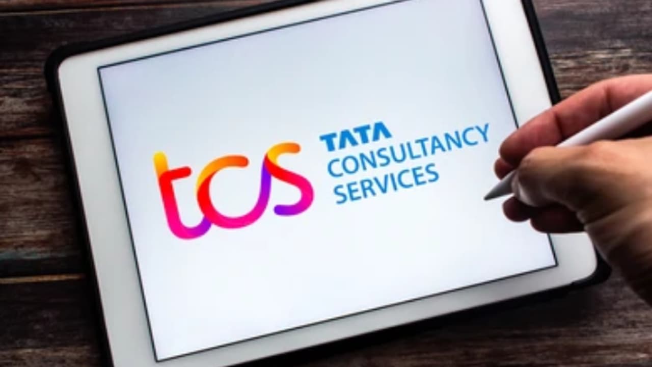 Ratan Tata's TCS loses Ratan Tata's TCS loses
