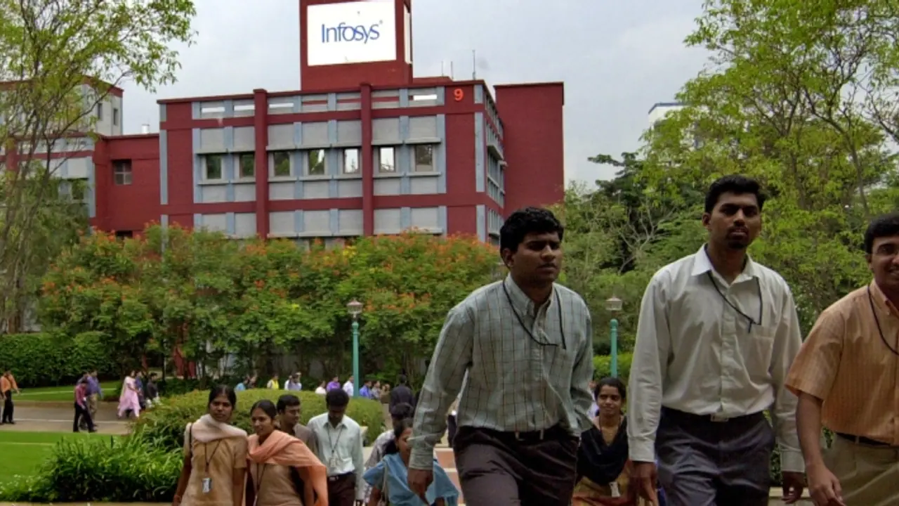 Infosys offer letters to 1000 engineering graduates Infosys offer letters to 1000 engineering graduates