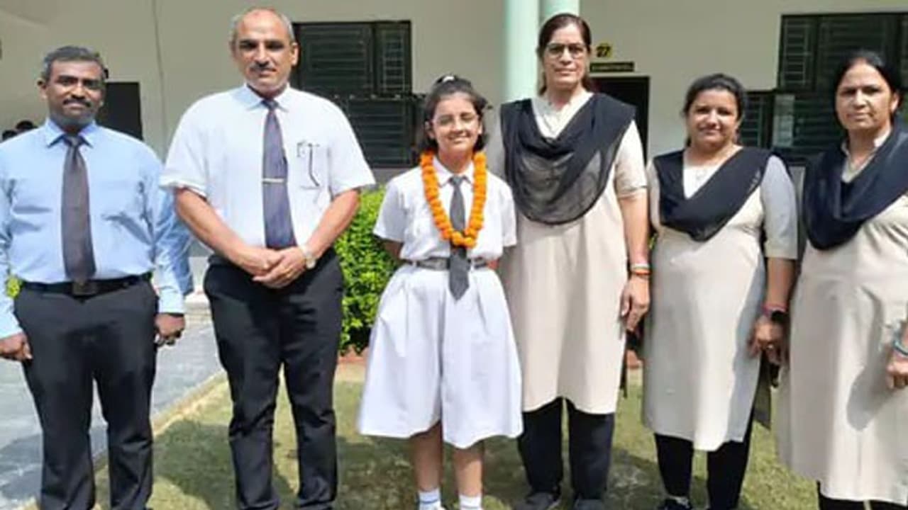 Anusha Chaudhary Anusha Chaudhary