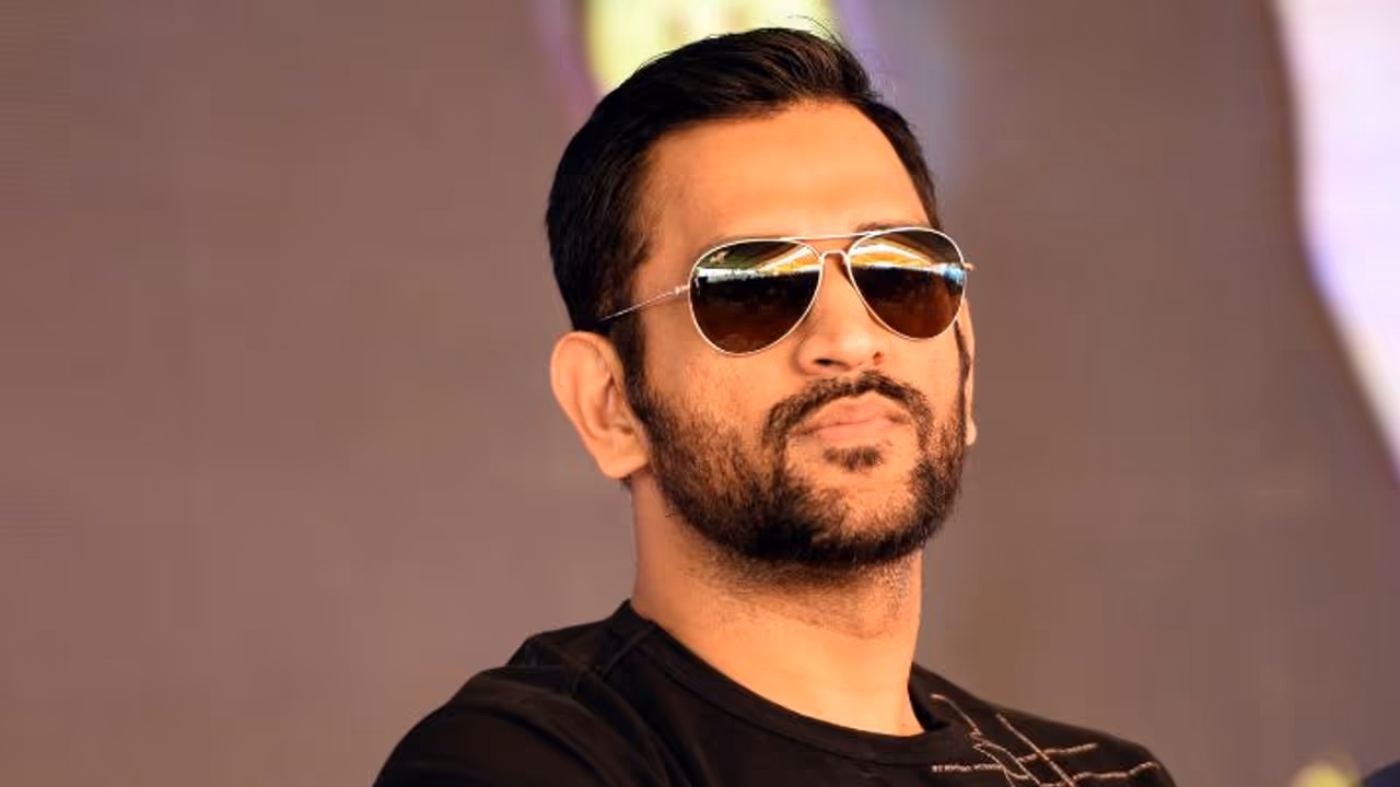 ms dhoni brand endorsements record sign in 2024 beat bollywood actros Shahrukh khan and amitabh bachchan ms dhoni brand endorsements record sign in 2024 beat bollywood actros Shahrukh khan and amitabh bachchan