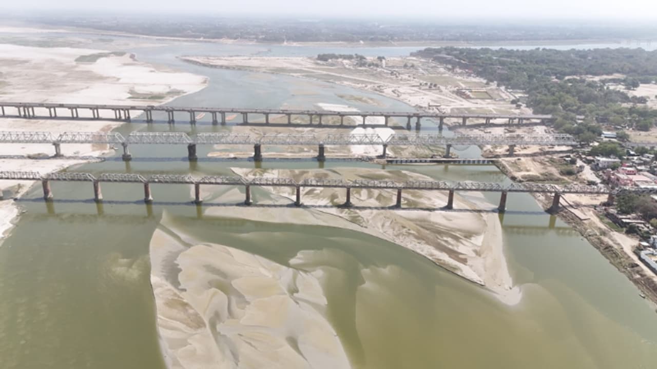 UP Prayagraj mahakumbh 2025 yogi government ganga single stream sangam snana area expanded UP Prayagraj mahakumbh 2025 yogi government ganga single stream sangam snana area expanded