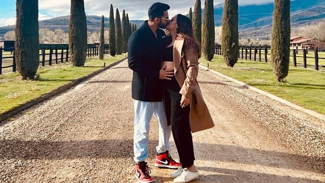 Varun Dhawan Natasha Dalal Wedding Anniversary