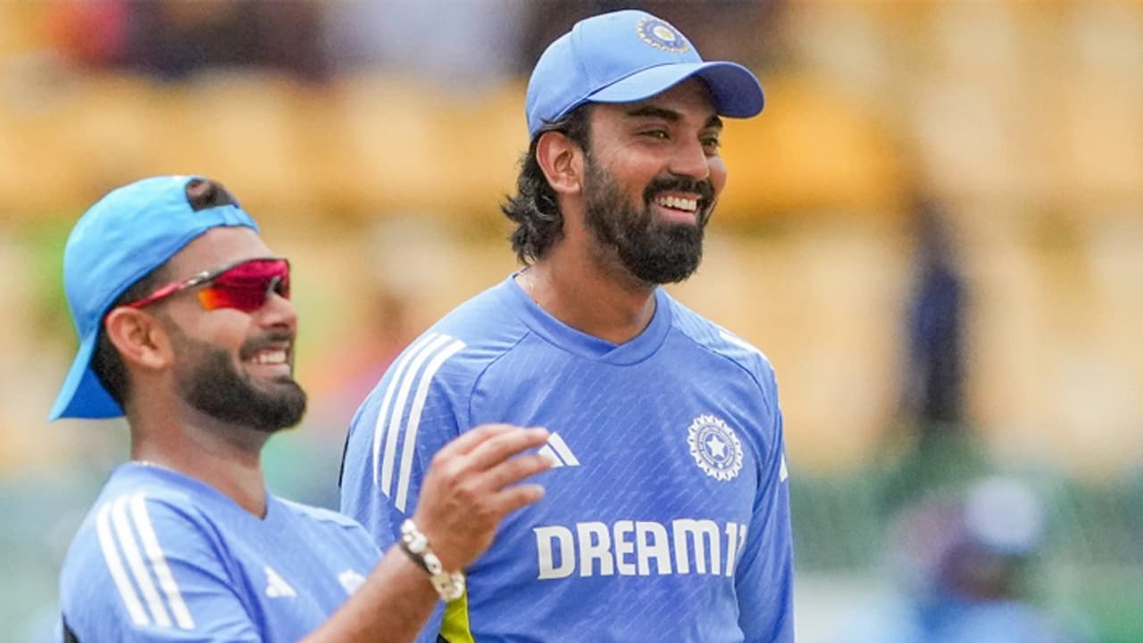 KL Rahul OUT Rishabh Pant for icc champions trophy final 2025