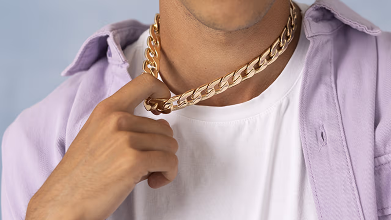 How to secure gold chain hook