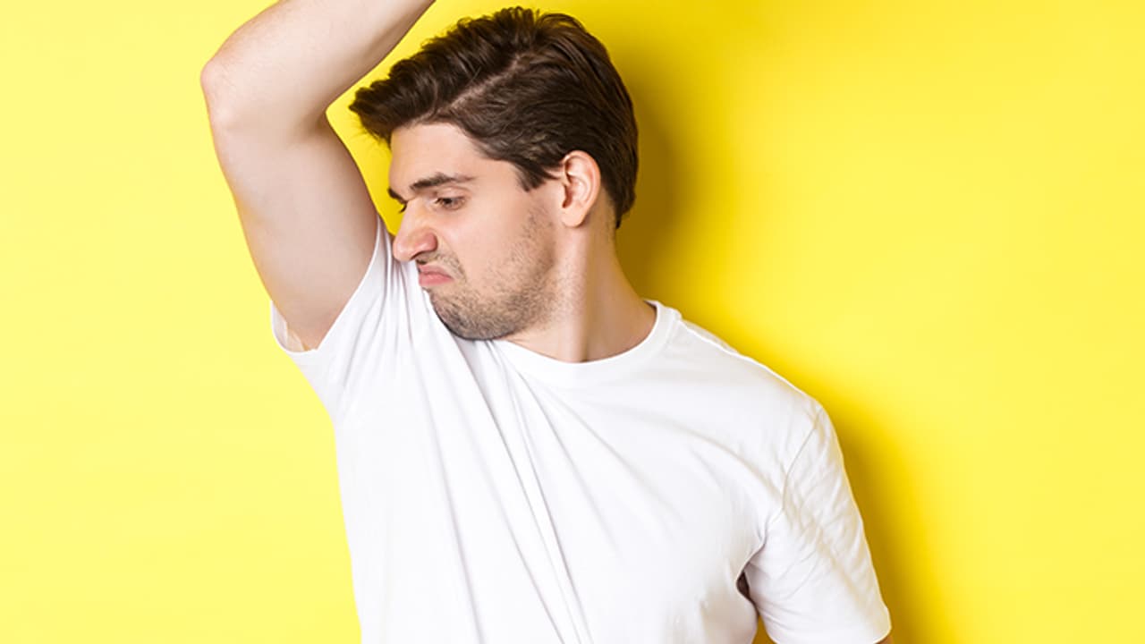 how to get rid of underarm smell naturally
