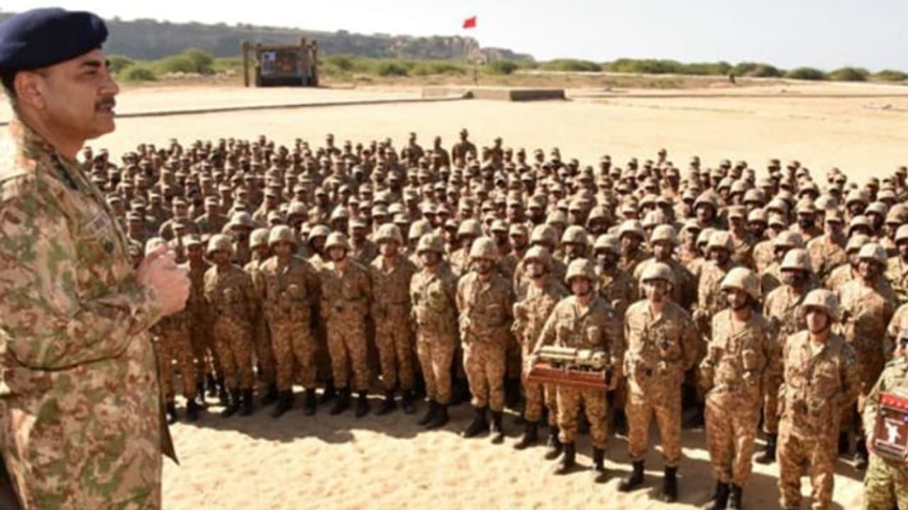 pakistan solider pakistan solider