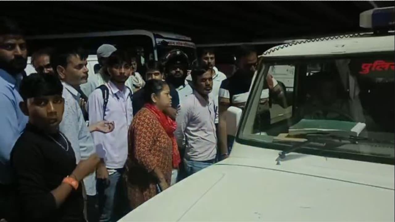 cab driver robbed woman in rajasthan