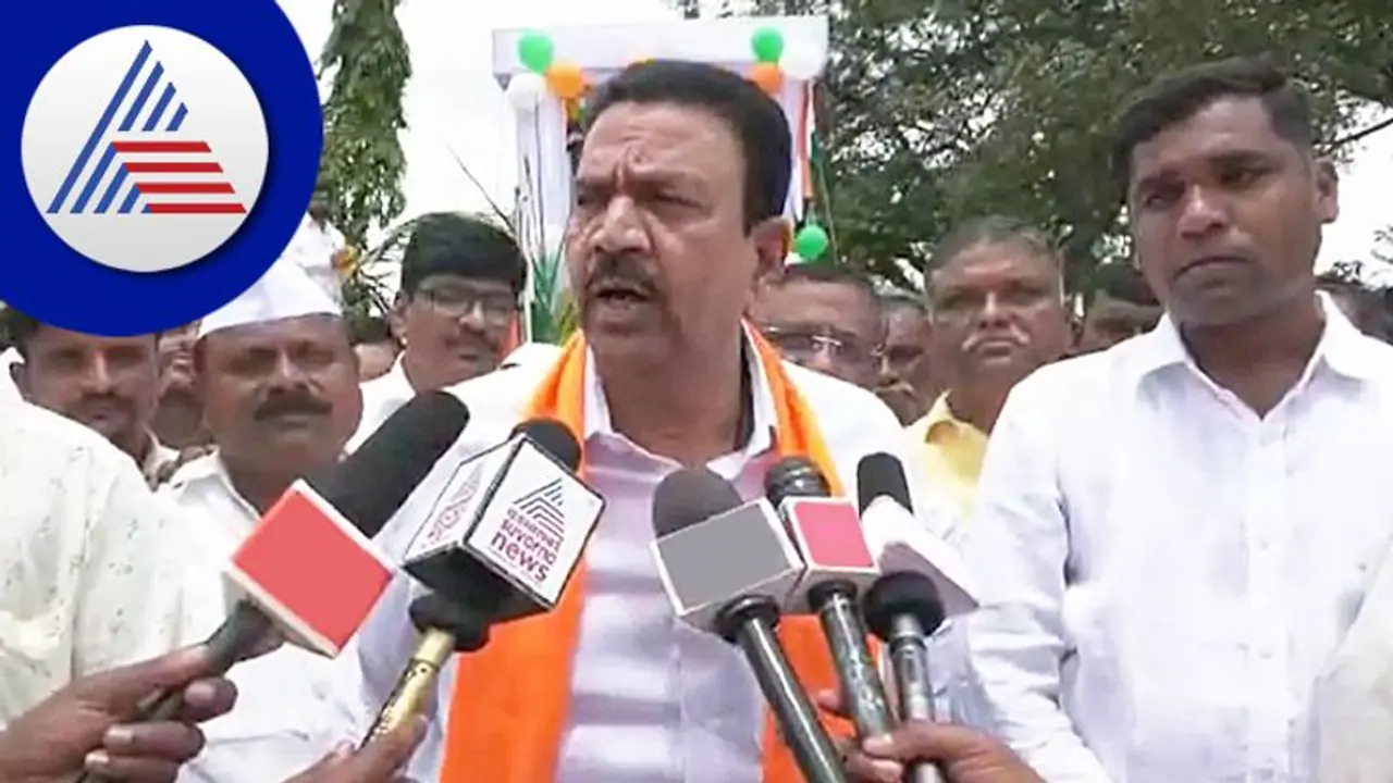 CC Patil criticizes Vijayanand Kashappanavar