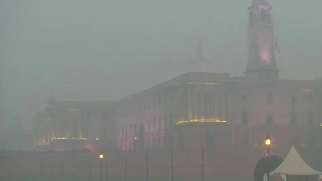 Delhi air quality is in very poor category, read full details