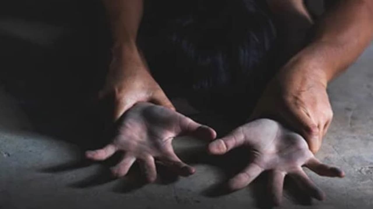 FIR against Mumbai cop for raping his colleague under pretext of marriage FIR against Mumbai cop for raping his colleague under pretext of marriage