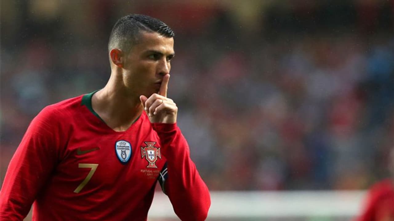 Cristiano Ronaldo leave Manchester United Cristiano Ronaldo leave Manchester United