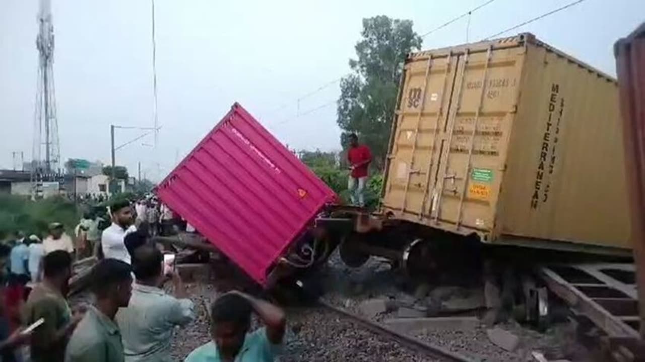 goods train derailed goods train derailed