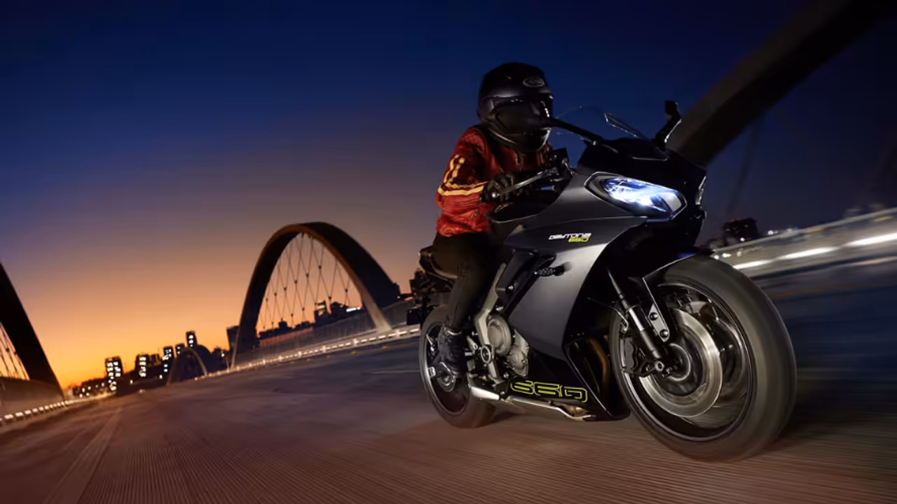 Triumph Daytona 660 Triumph Daytona 660