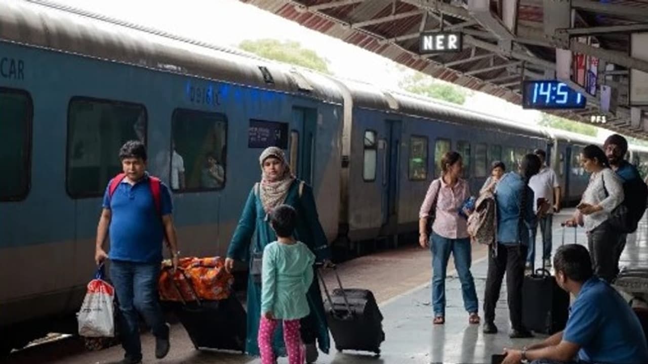 rail pantry rail pantry