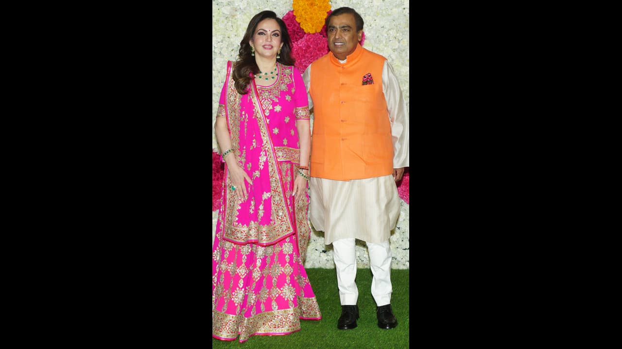 Nita with mukesh ambani Nita with mukesh ambani
