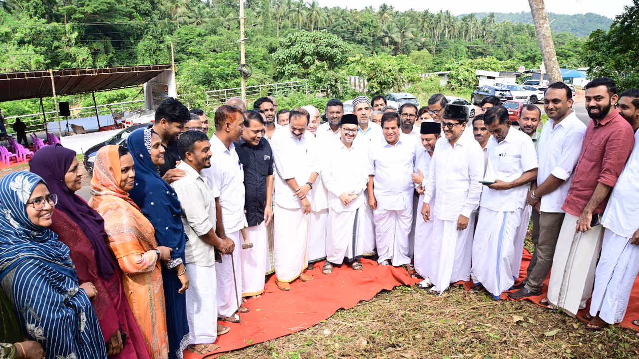Panakkad family donated land for primary centre Panakkad family donated land for primary centre