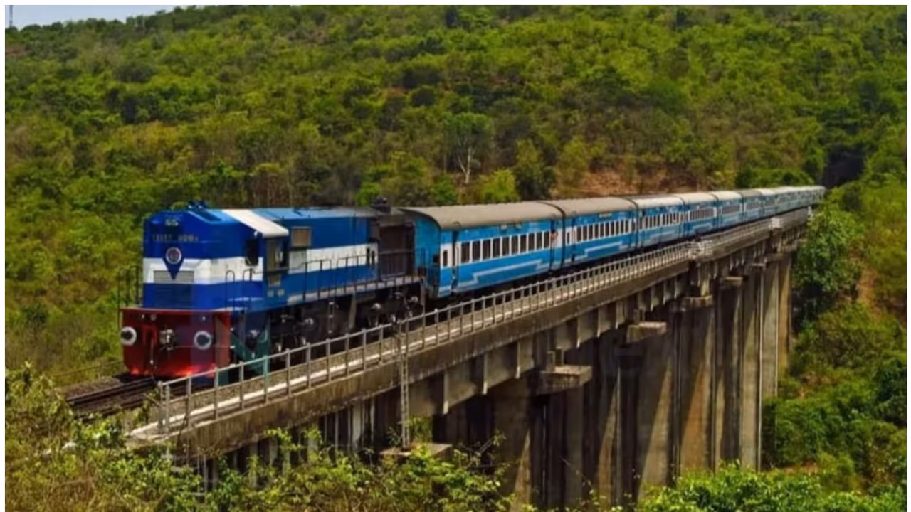 Passengers seek tighter security on Konkan Railway after thefts Passengers seek tighter security on Konkan Railway after thefts