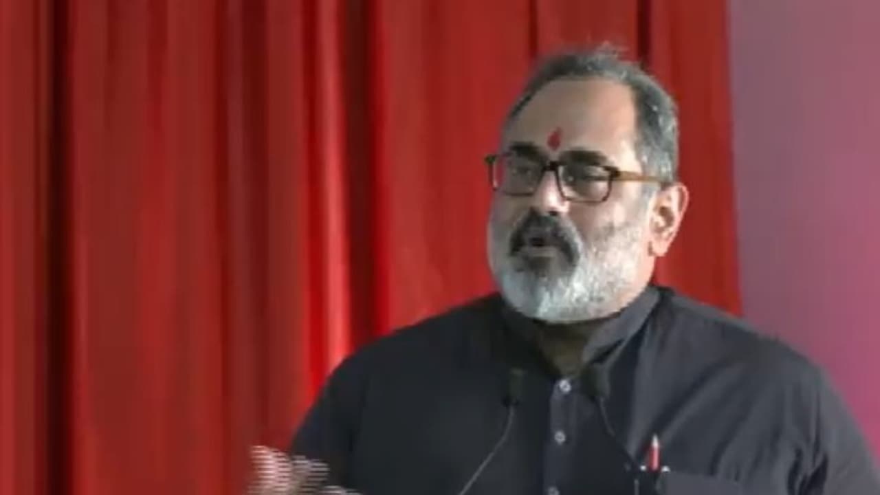 Rajeev Chandrasekhar in Gujarat Rajeev Chandrasekhar in Gujarat