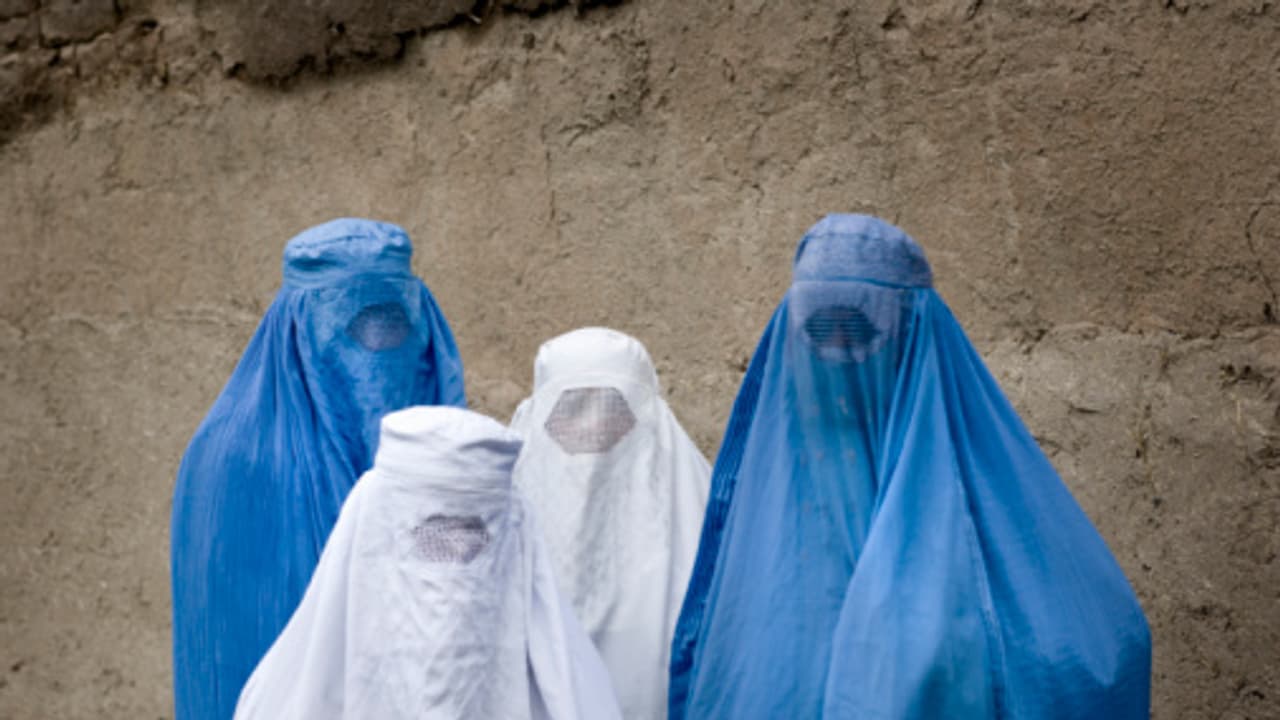 Taliban new laws 114 pages 35 articles ban woman voice and open face bsm