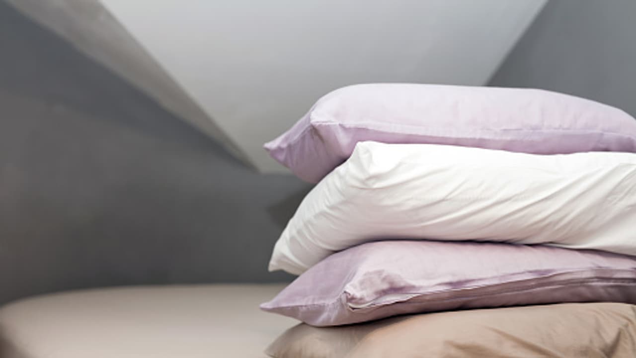 pillow position pillow position