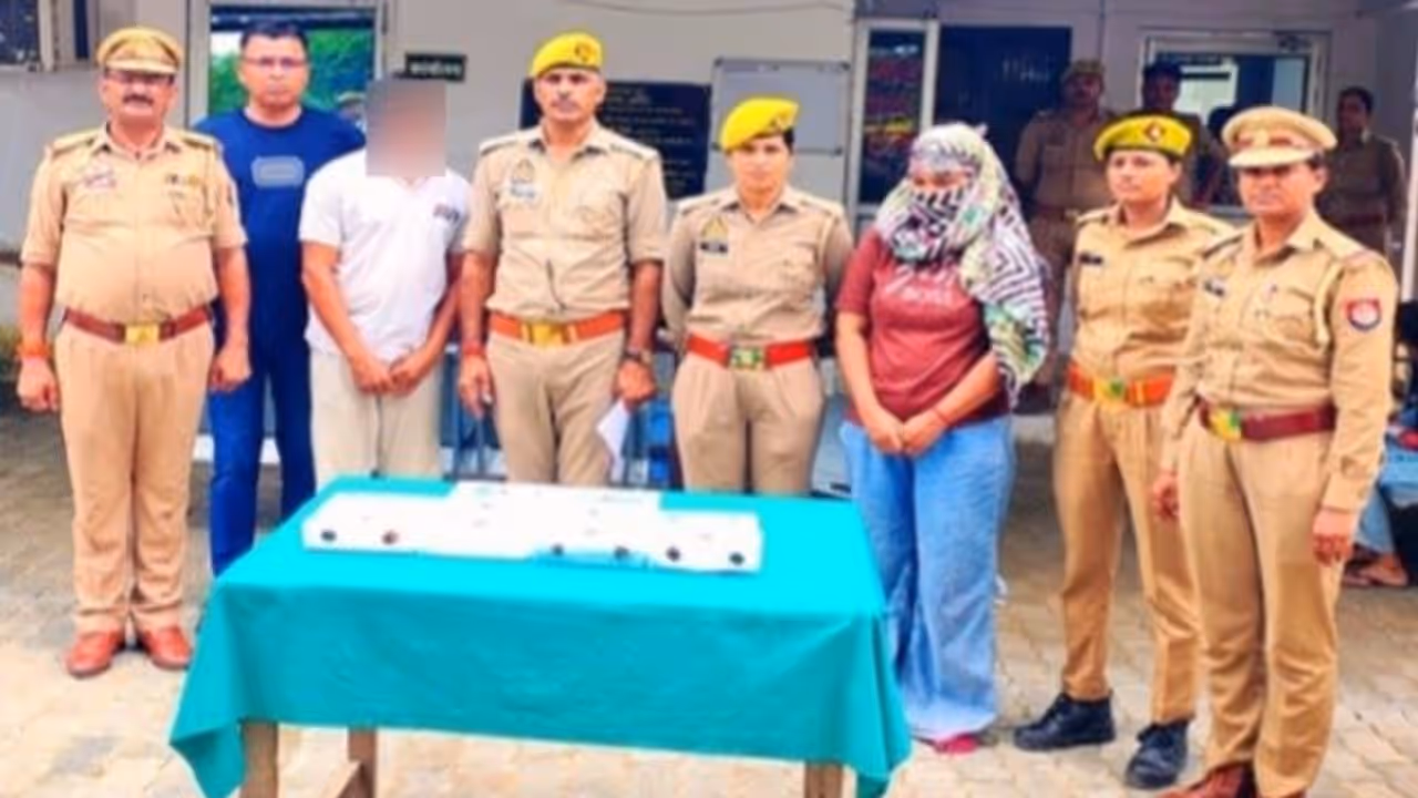 UP cab driver kills wife with help of lover UP cab driver kills wife with help of lover